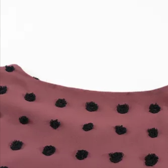 ♥️New Swiss Dot texture top - Picture 9 of 15